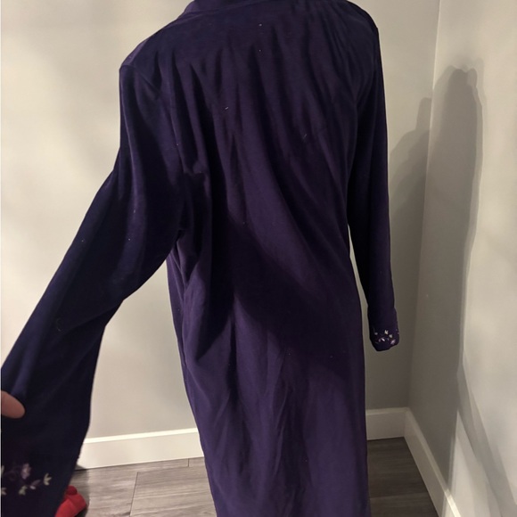 Sears Vanity Fair Deep Purple Embroidered Robe - Picture 2 of 3